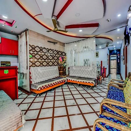 Airport Sky Inn Homestay Jaipur Buitenkant foto