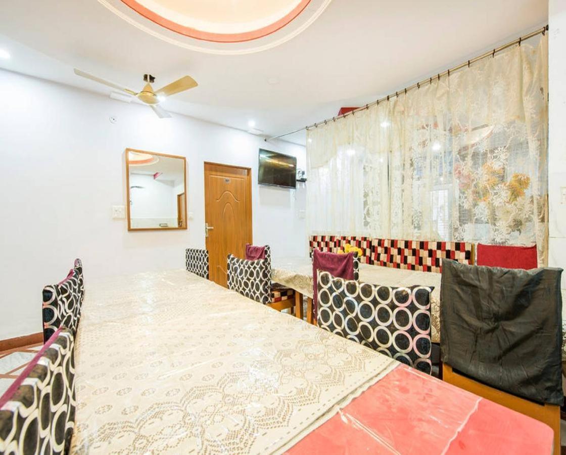 Airport Sky Inn Homestay Jaipur Buitenkant foto